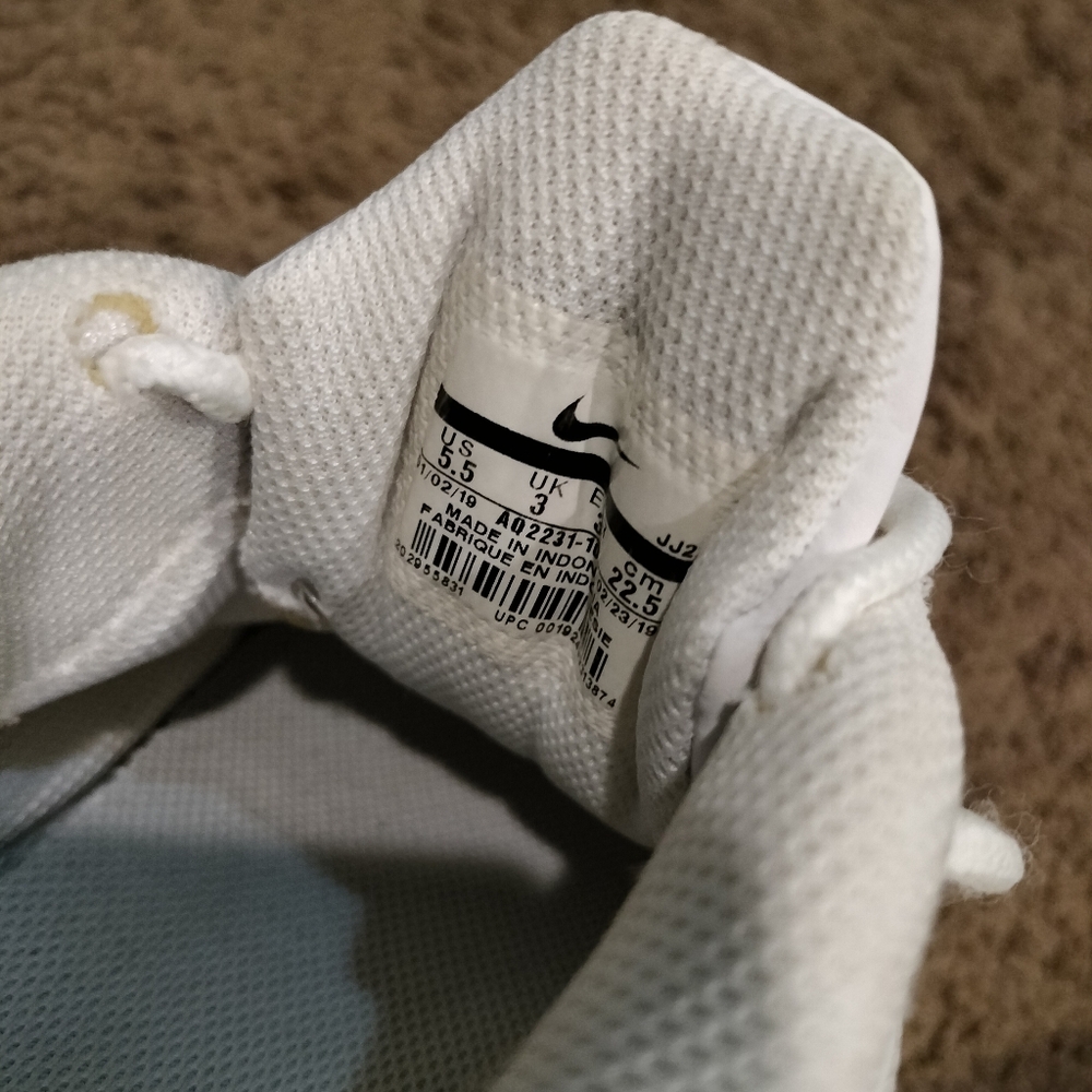 Shoes - Picture 7 of 11